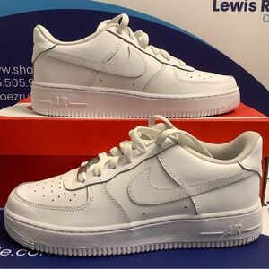 Nike Air Force 1 Kids Size 7y
